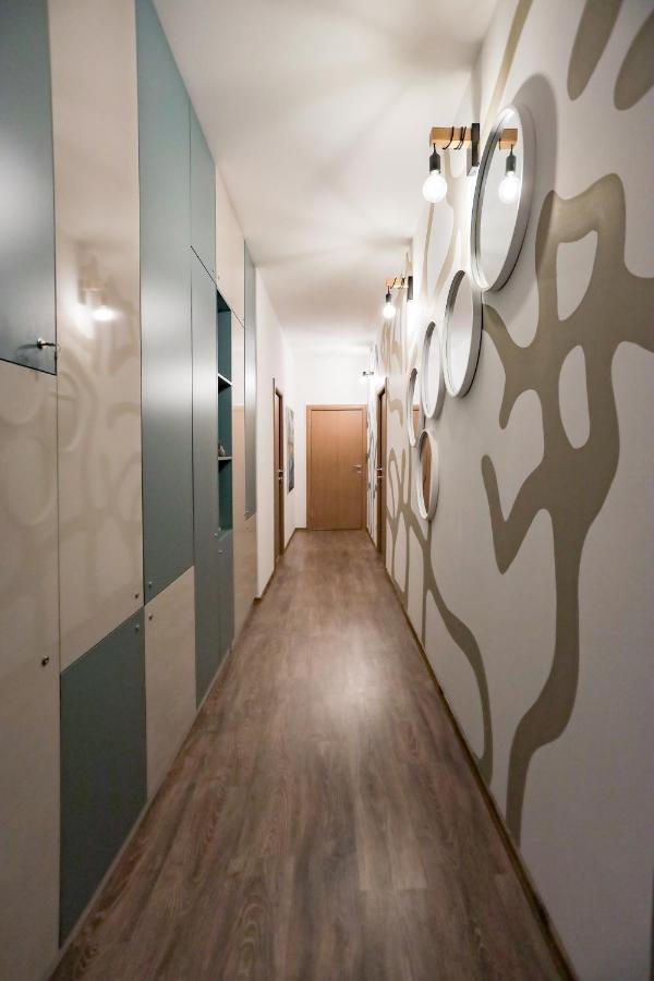 Different Apartments Ni المظهر الخارجي الصورة