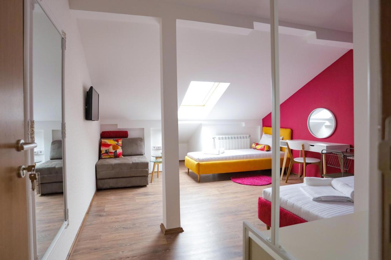 Different Apartments Ni المظهر الخارجي الصورة