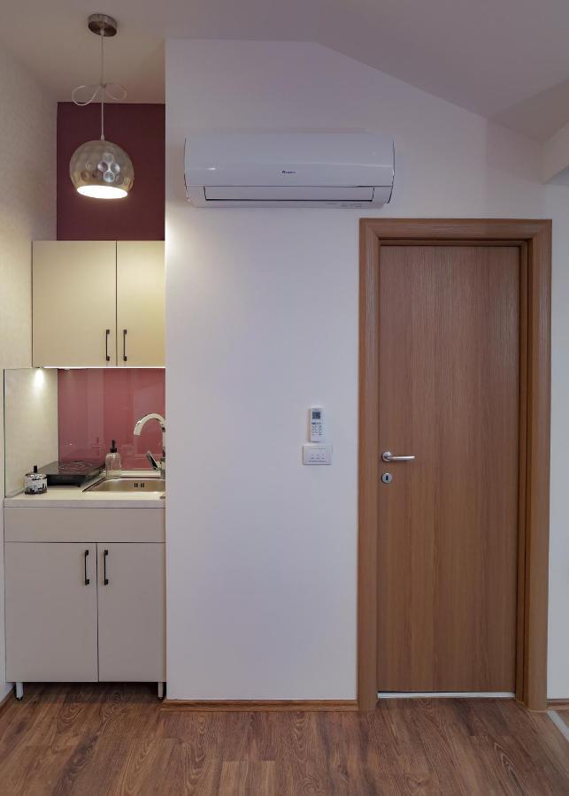 Different Apartments Ni المظهر الخارجي الصورة